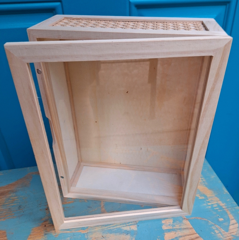 Wood and Glass Display Box or Wall Shelf Hinged Lid Wicker Trinkets Collectibles - Picture 4 of 15